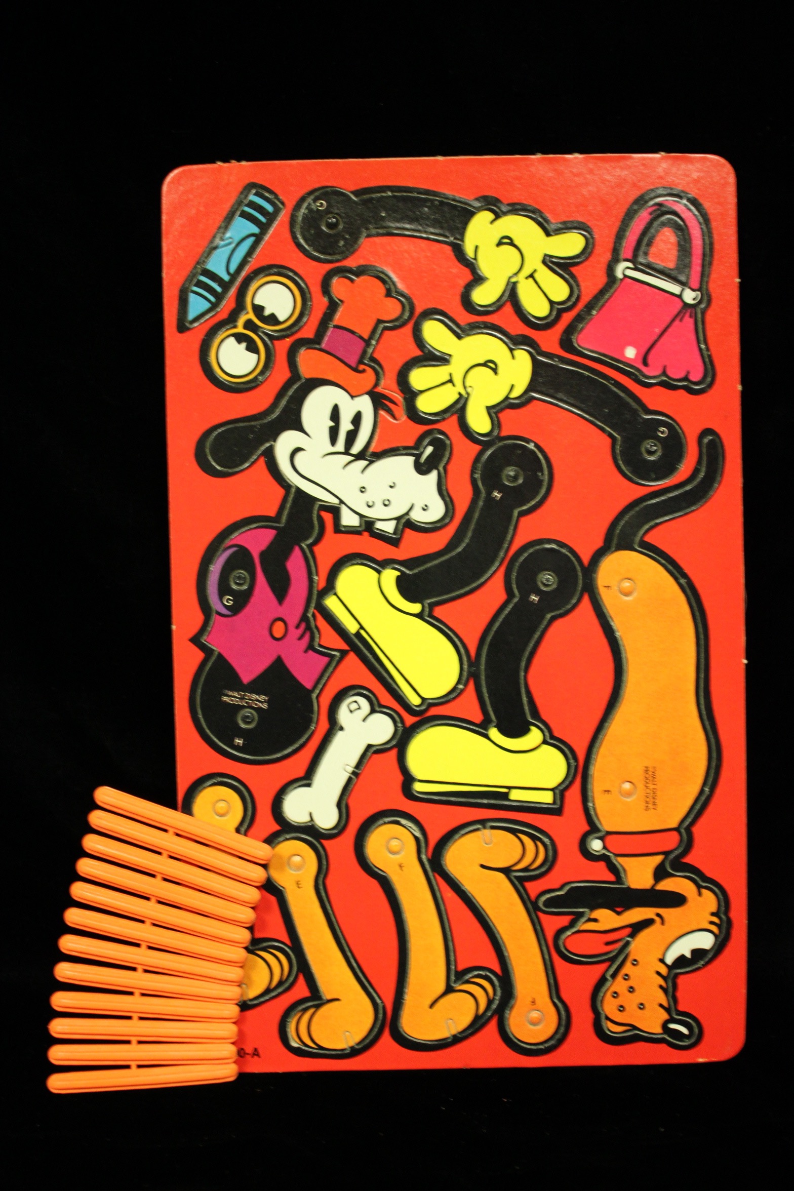 Mickey Mouse Peg Pals Colorforms - 1463