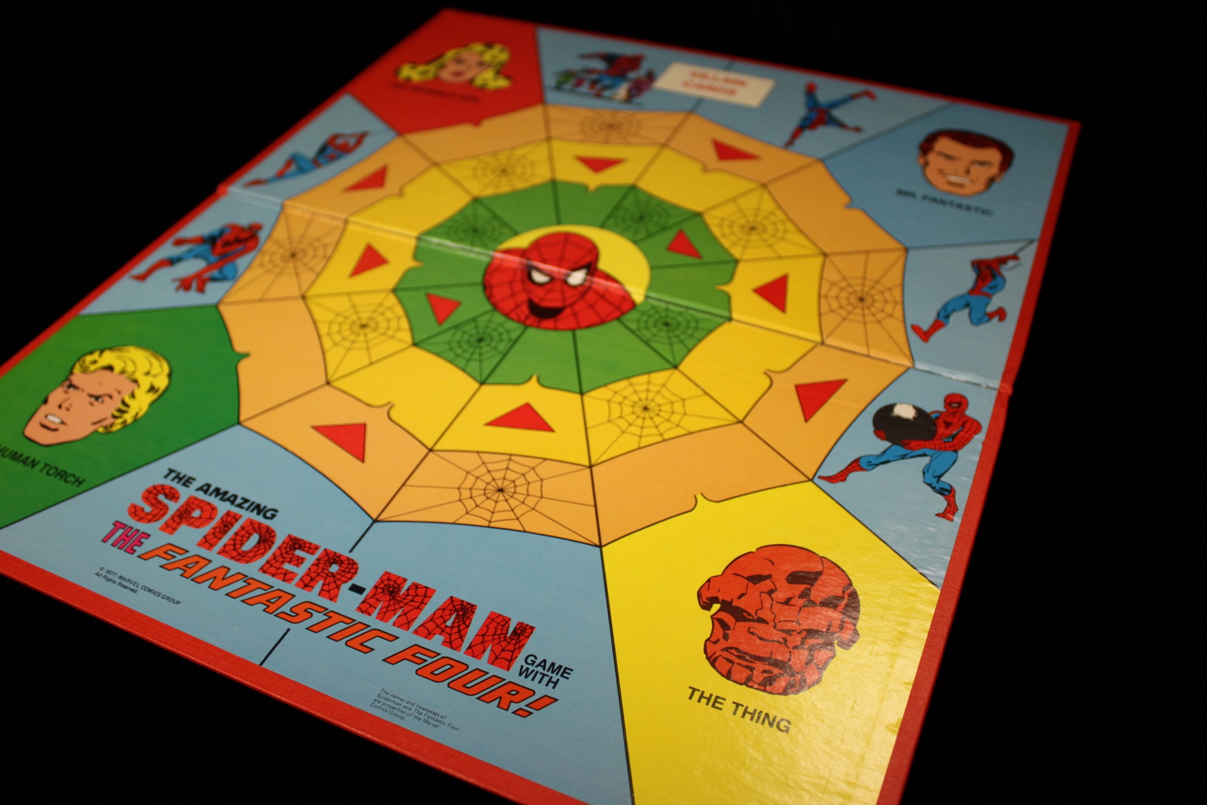 THE AMAZING SPIDER-MAN BOARD GAME WITH THE FANTASTIC FOUR !!