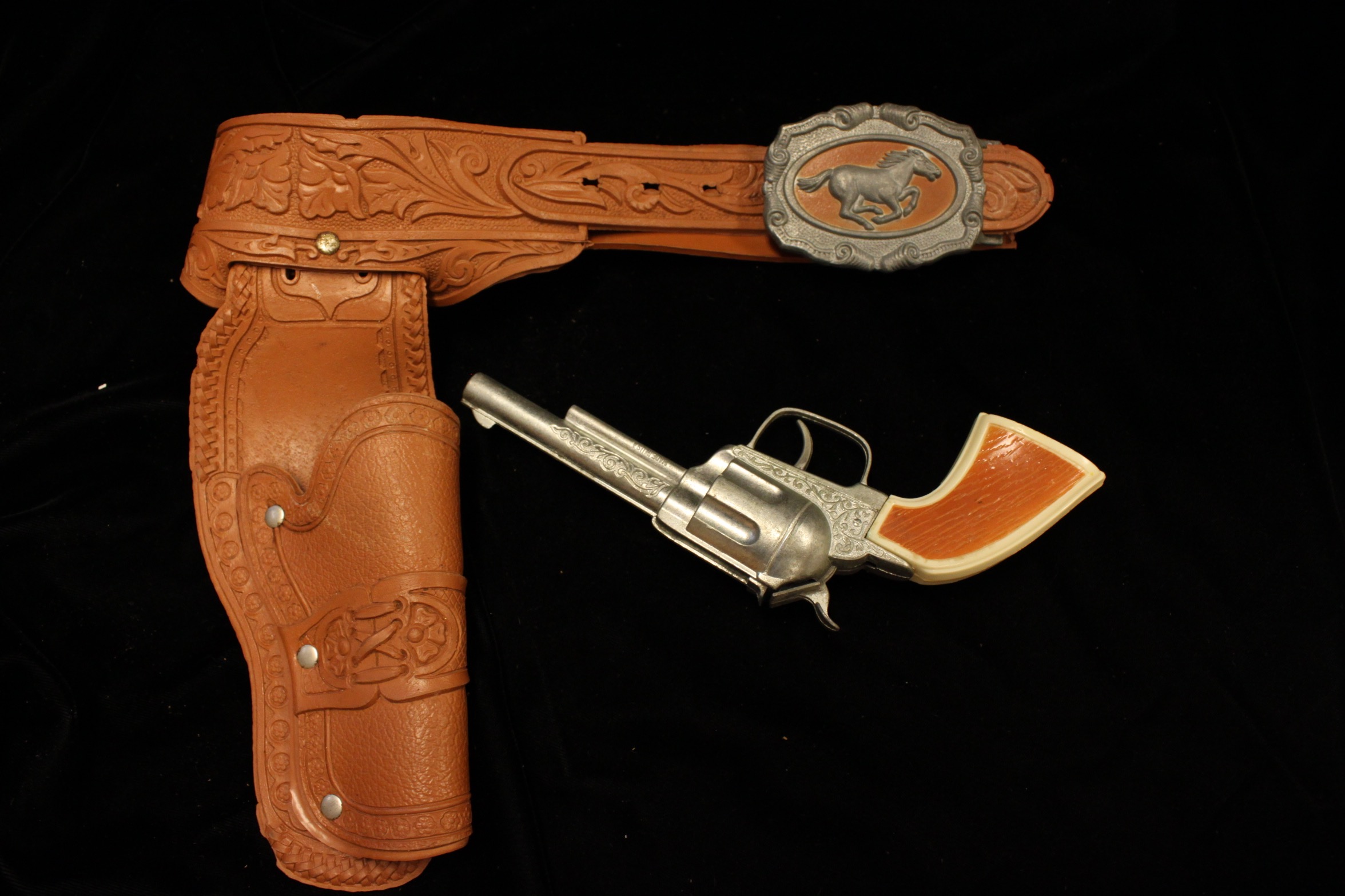 1978 Cap Gun And Holster  - Primary
