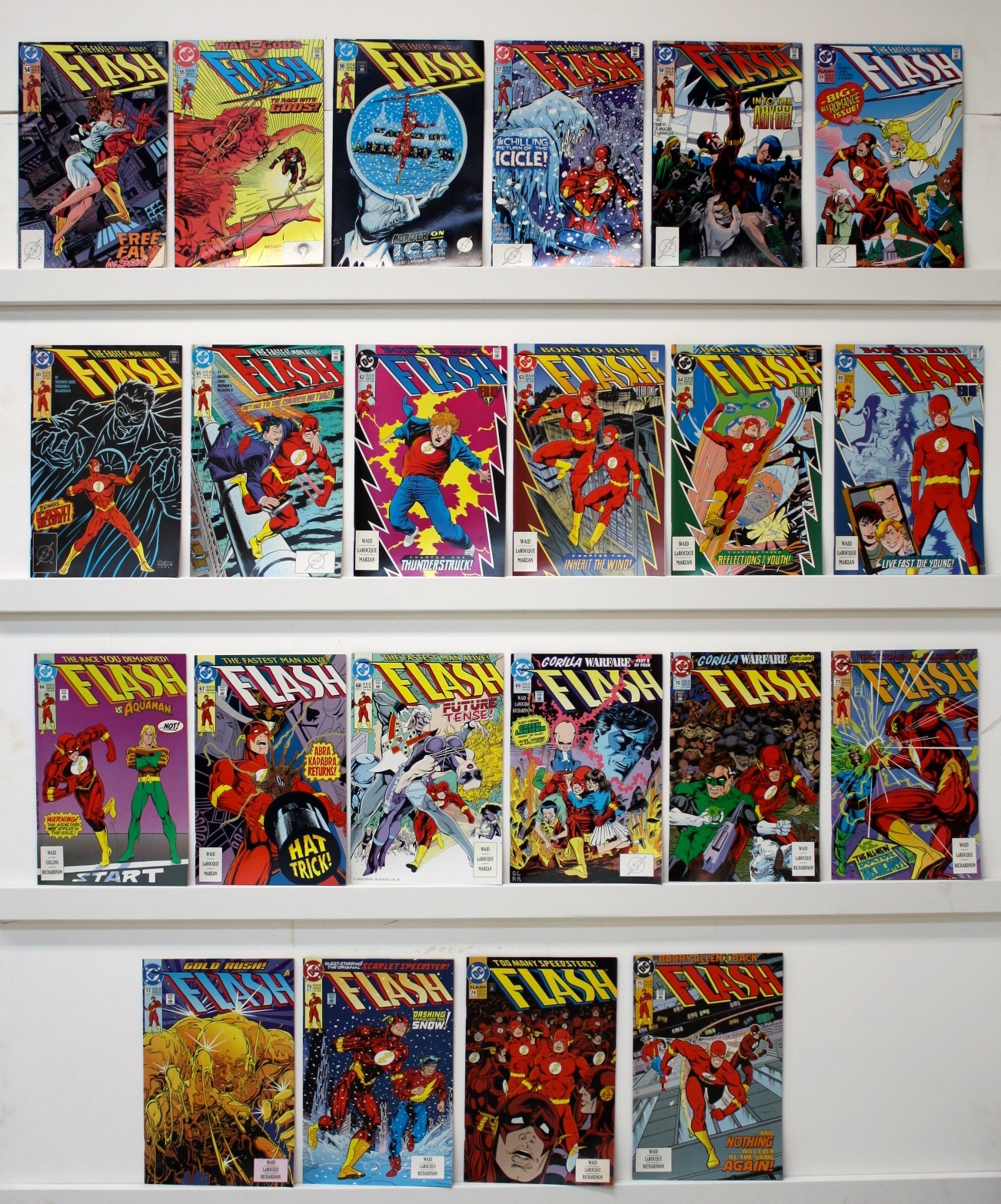 Flash Comic       Lot Of 103 Comics - 16284