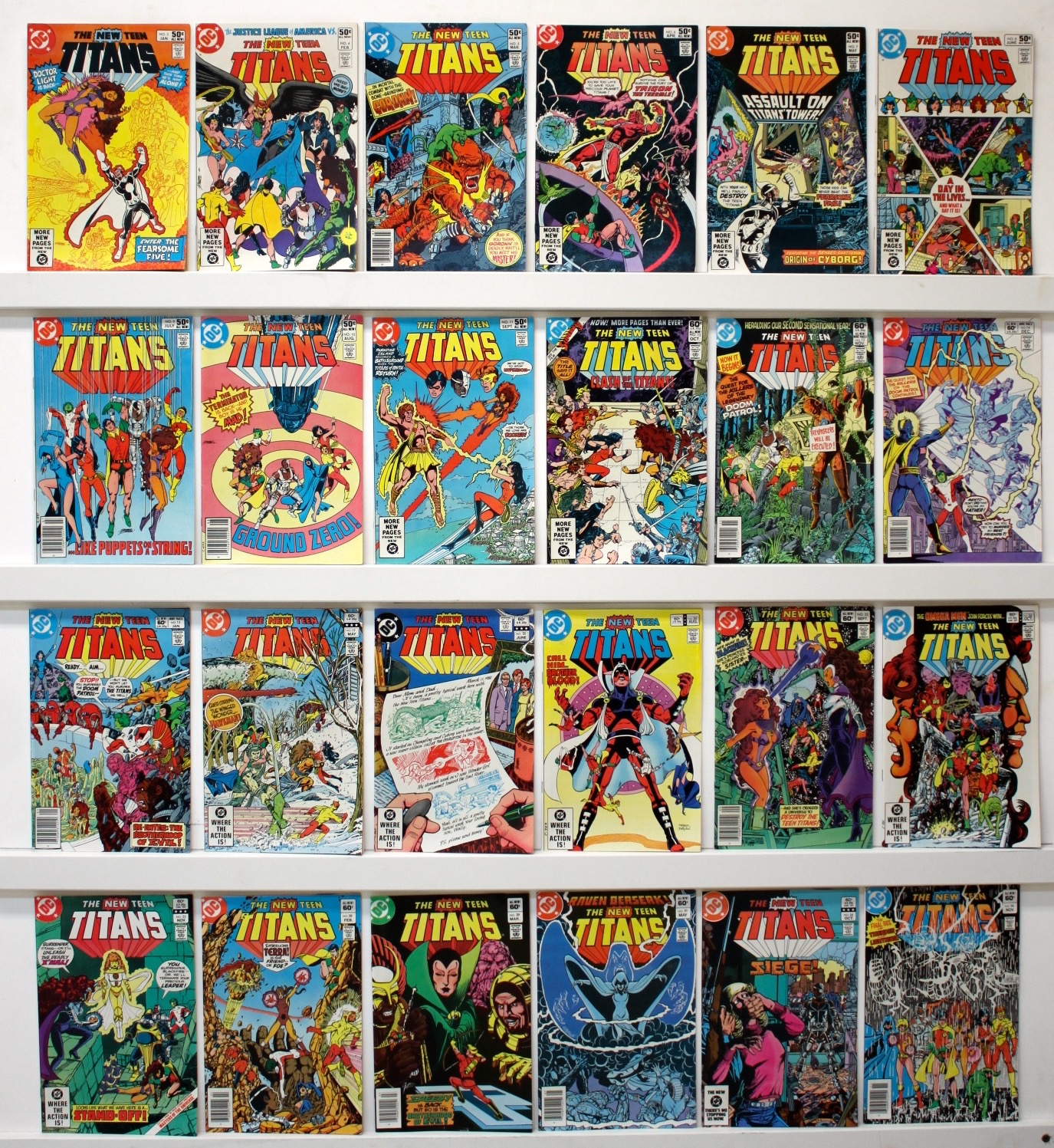 New Teen Titans   Lot Of 70 Books - Primary