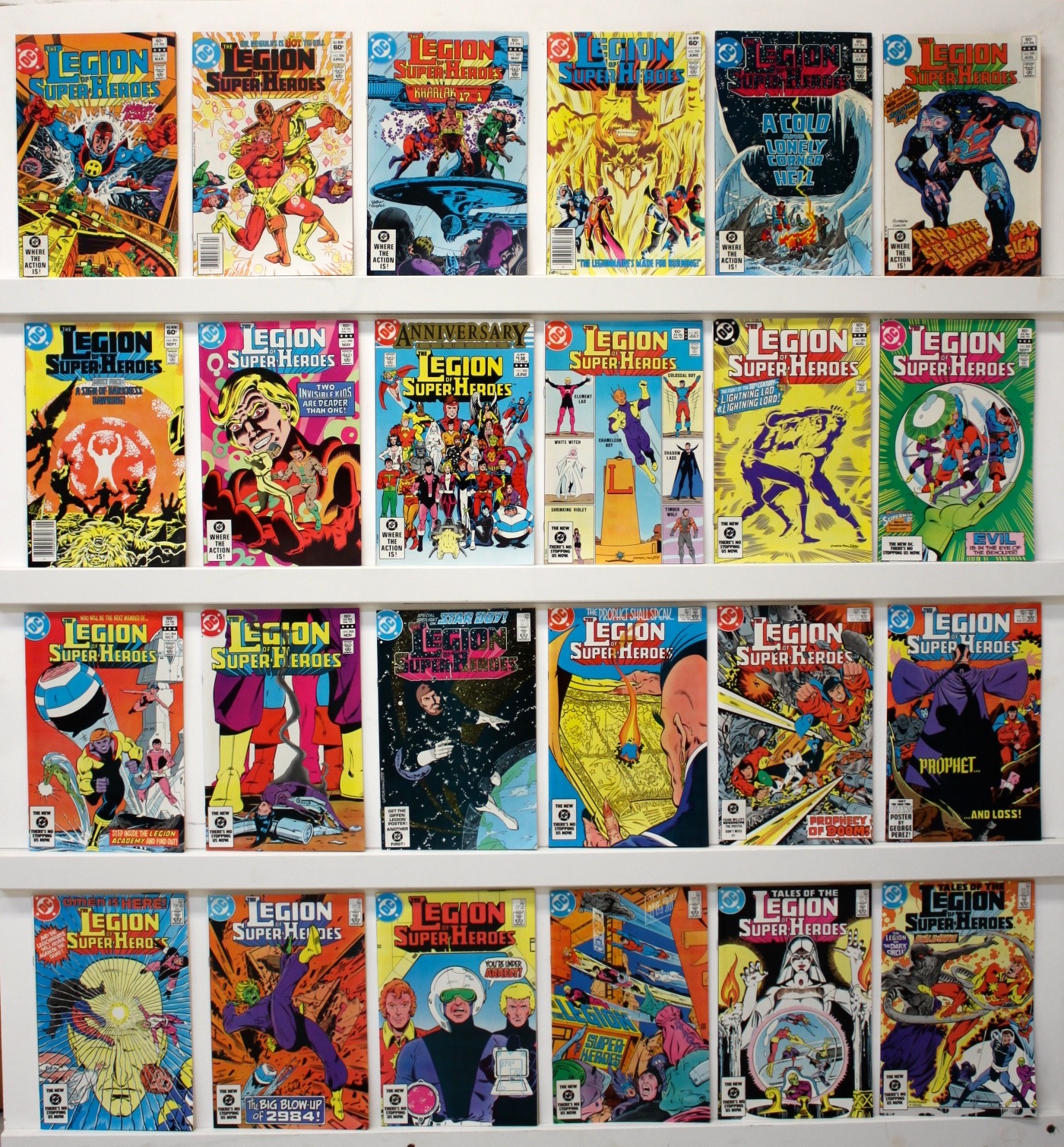 Legion Of Super Heroes   Lot Of 65 Comics - 21106