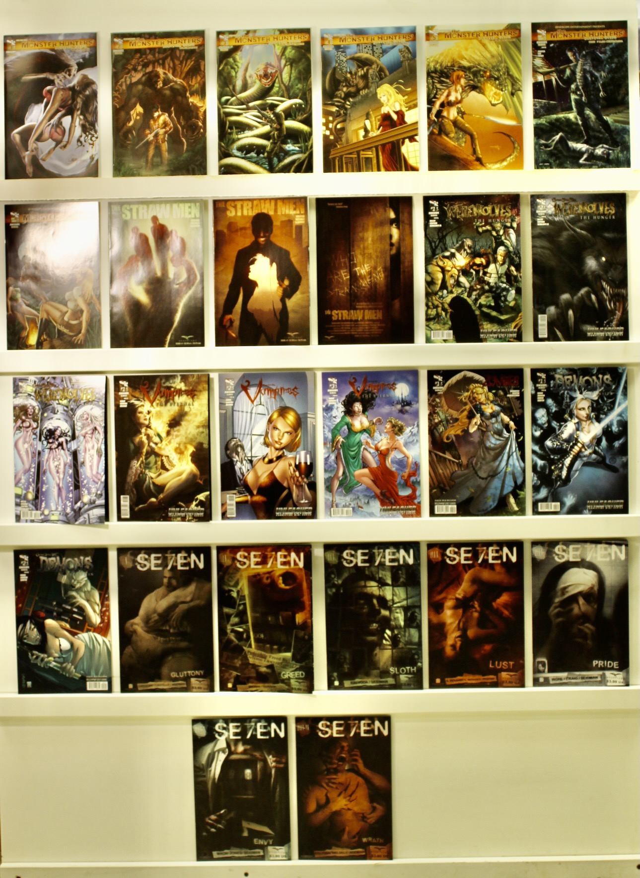 Monsters Hunters, Straw Men, Werewolves The Hunger, Vampires The Eternal, Zombies The Cursed, Demons The Unseen, Se7en, One Shot Case Files Chupcabra &amp; Sasquatch   Lot Of 26 Comics - Primary