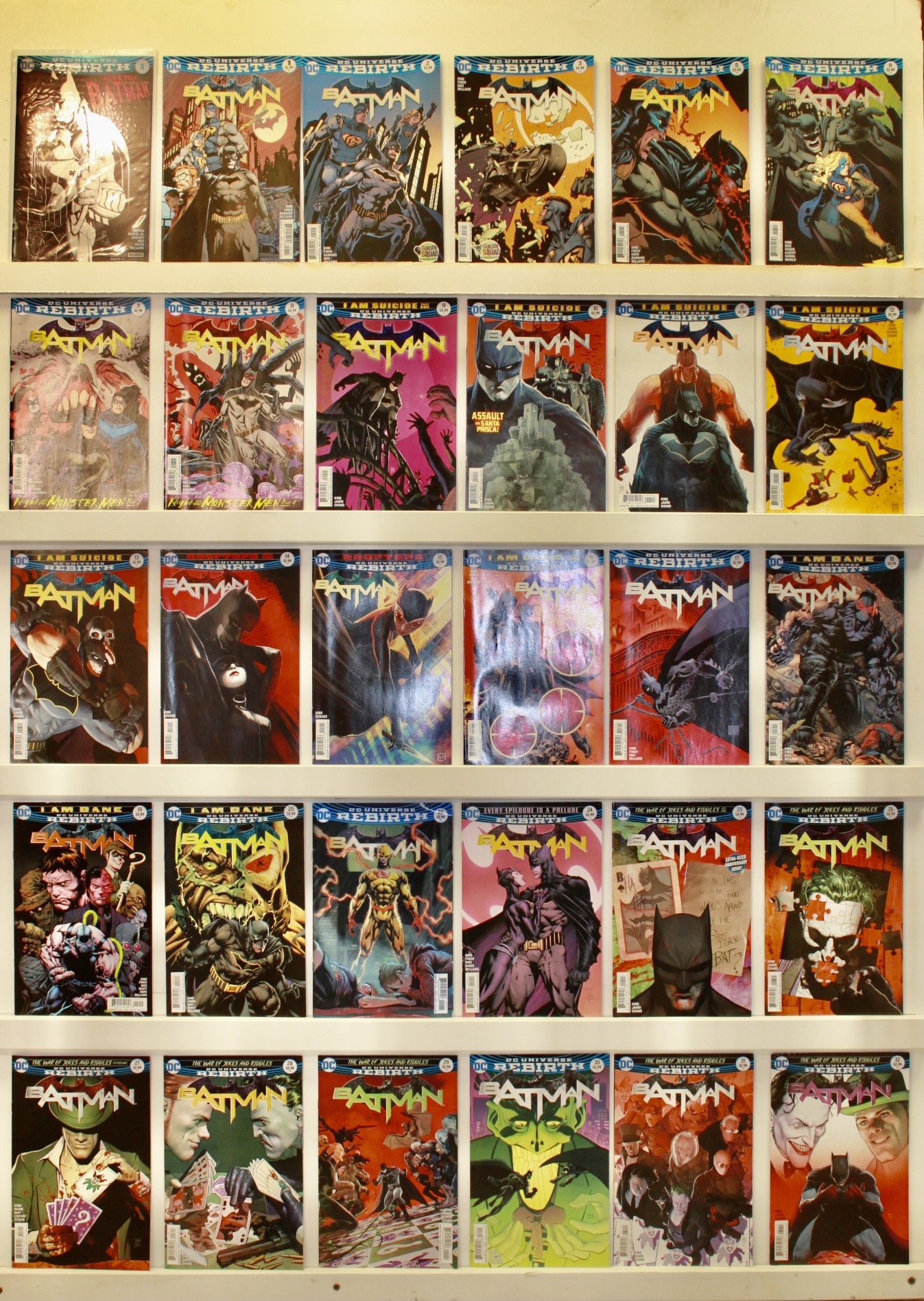 Batman      Lot Of 33 Comics - Primary
