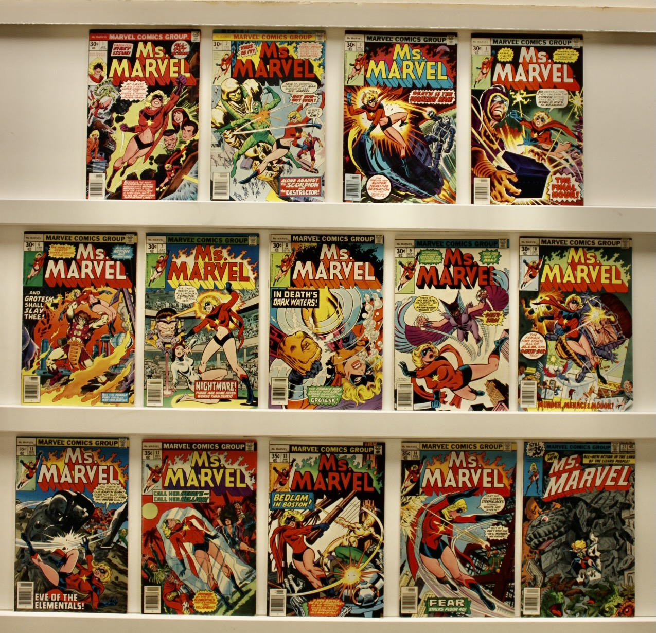 Ms. Marvel   Lot Of 14 Comics - Primary