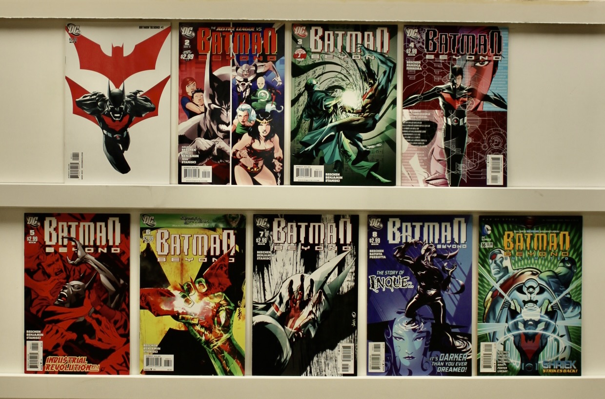Batman Beyond  Lot Of 13 Comics - Primary