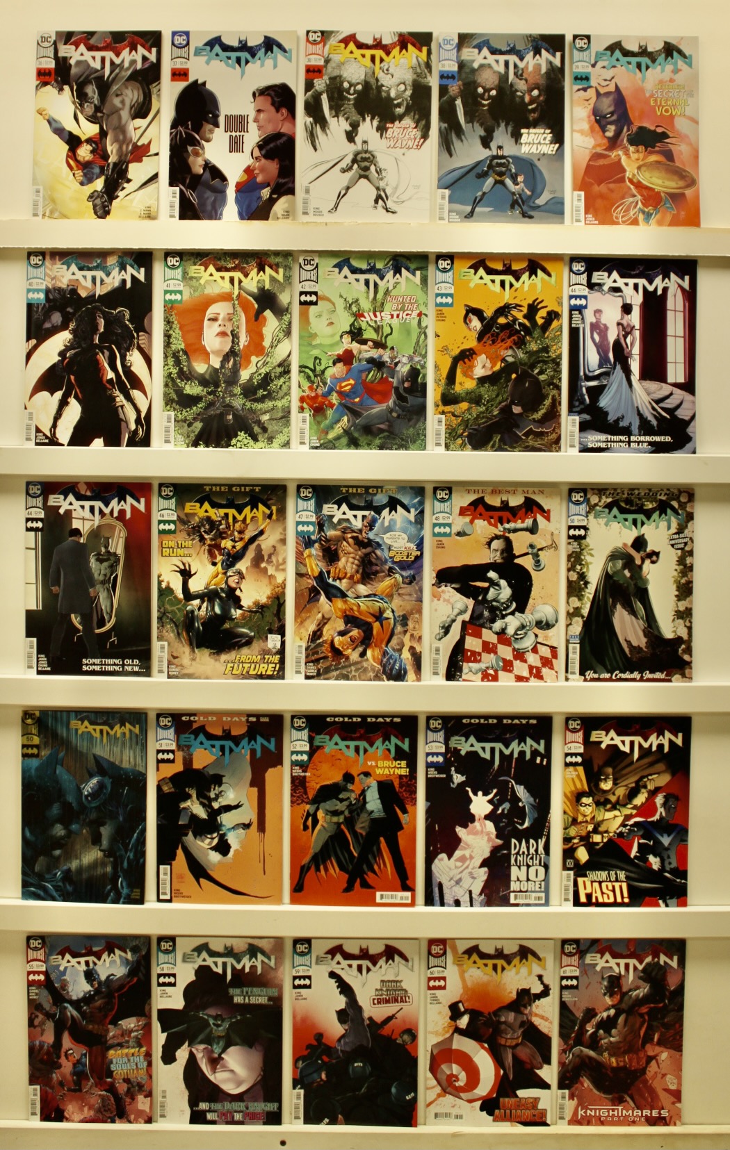 Batman   Lot Of 53 Comics - Primary